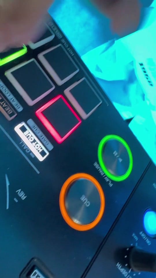 Post 6 by Diego Ares Dj🔥 on TikTok (video)