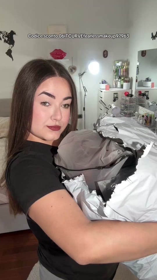 Post 2 by Fearlessmakeup 🪐 on TikTok (video)
