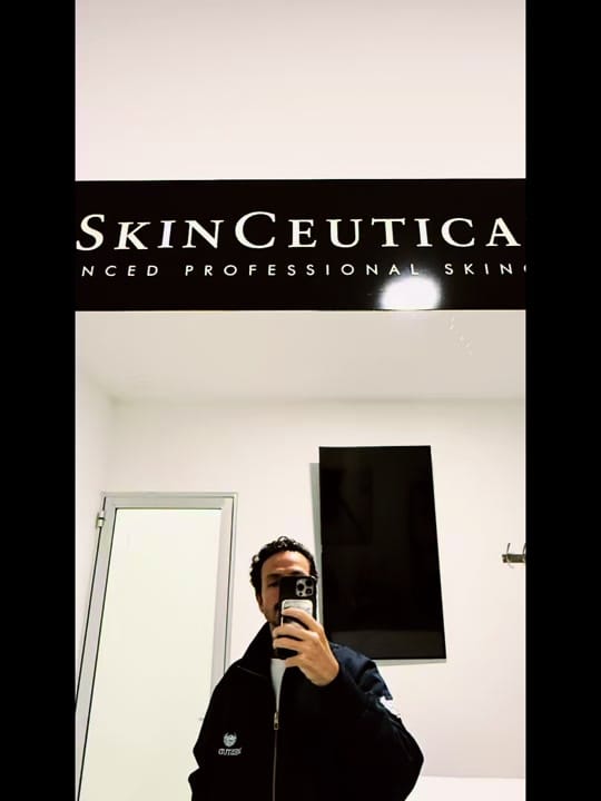 Post 2 by Josemaria Torre Hütt on TikTok (video)