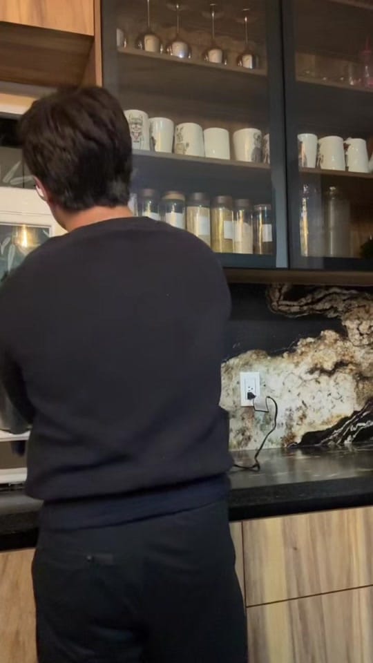 Post 5 by Diego on TikTok (video)