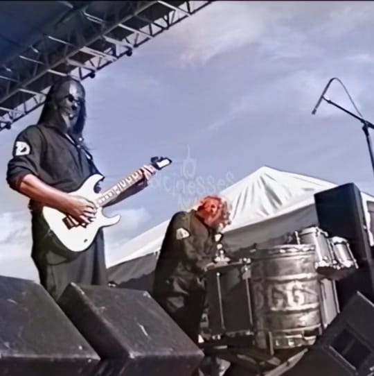 Post 2 by SicnessesMx on TikTok (video)