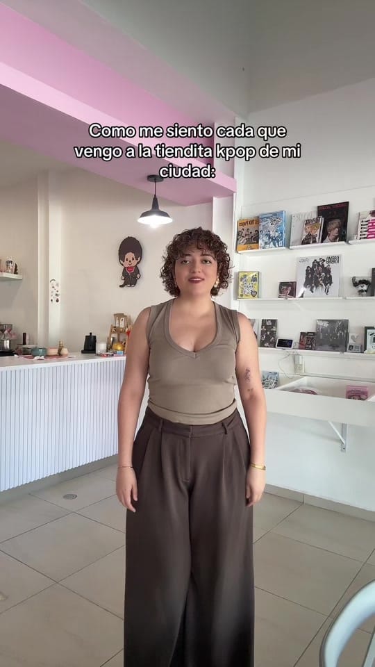 Post 5 by Alejandra on TikTok (video)