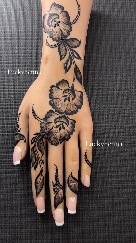 Post 5 by luckyhenna on TikTok (video)