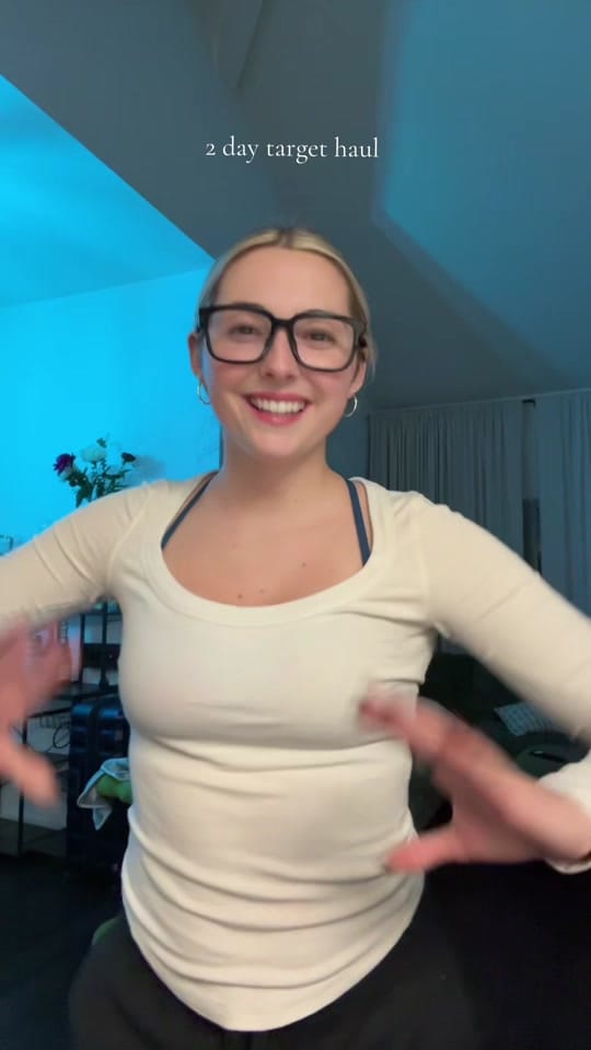Post 1 by parisbburg on TikTok (video)