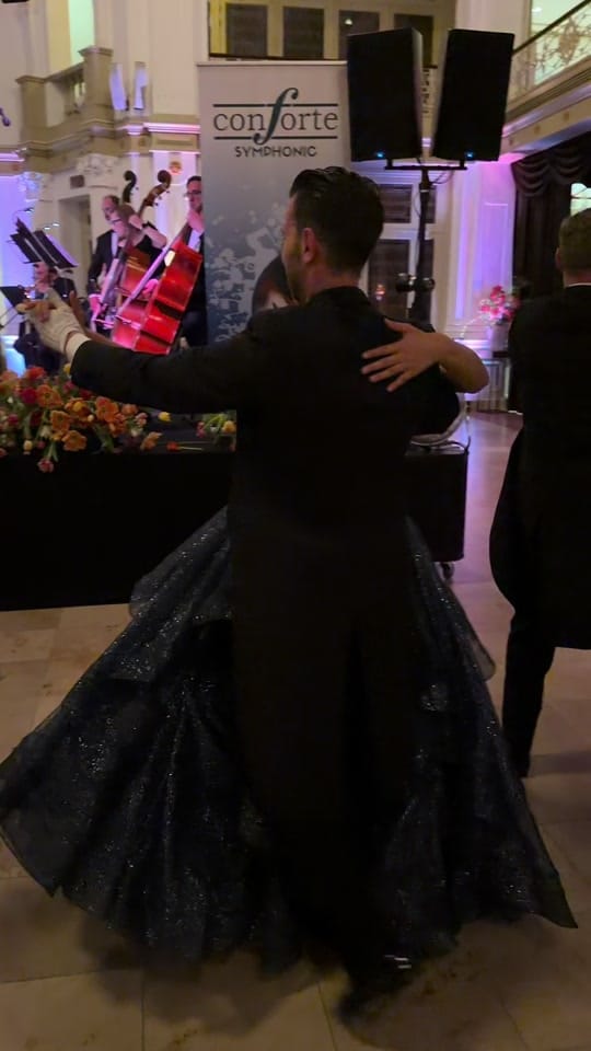 Post 6 by Waltz_of_Paris on TikTok (video)