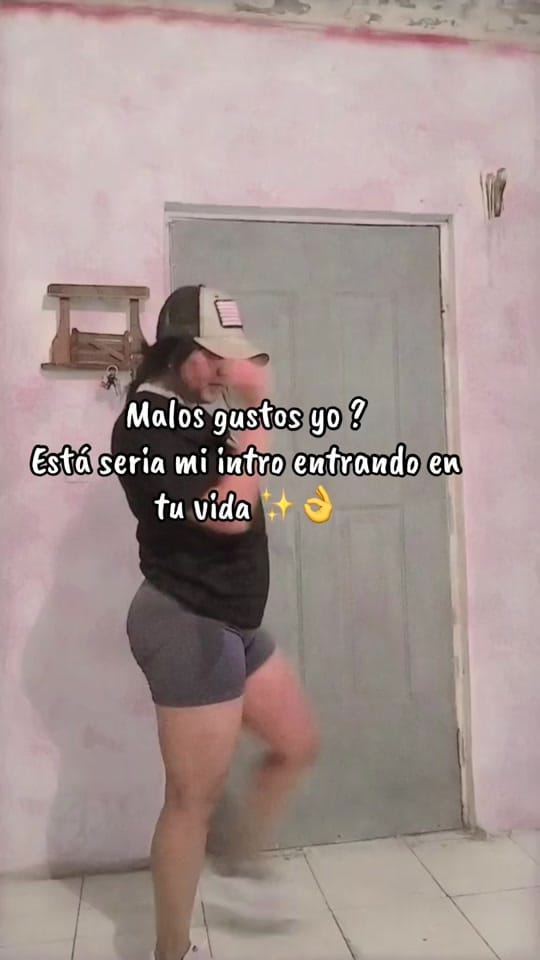 Post 9 by Rosa Grãnãdos🖤🖤 on TikTok (video)