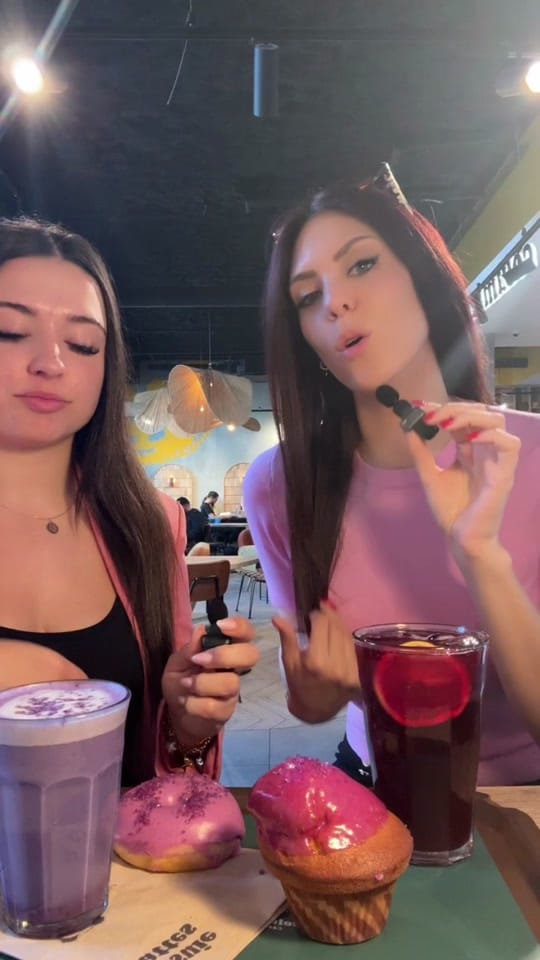 Post 6 by Fanny Delaye on TikTok (video)