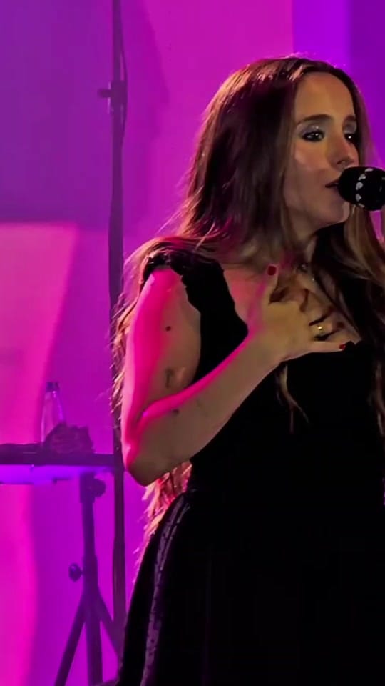 Post 3 by E Y C on TikTok (video)