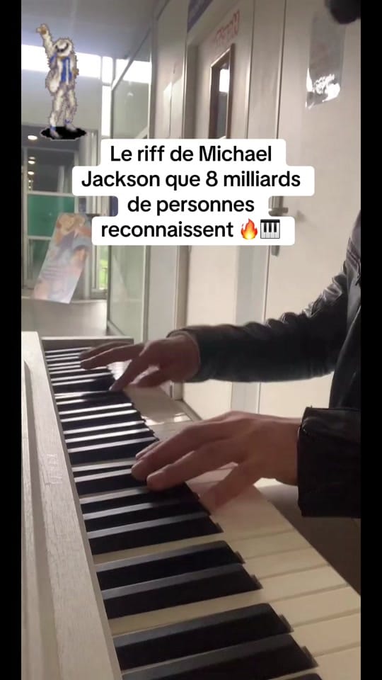 Post 3 by Moon compositeur on TikTok (video)