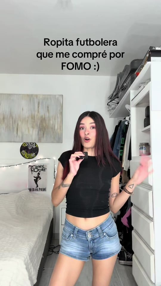 Post 2 by Eva Montserrat🤘🏻 on TikTok (video)