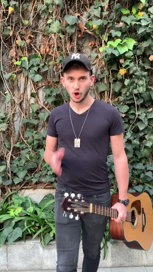 Post 1 by PodcaStudio on TikTok (video)