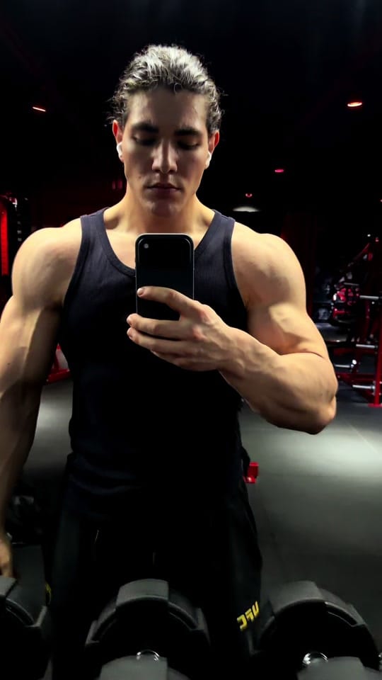 Post 4 by ARKITO on TikTok (video)