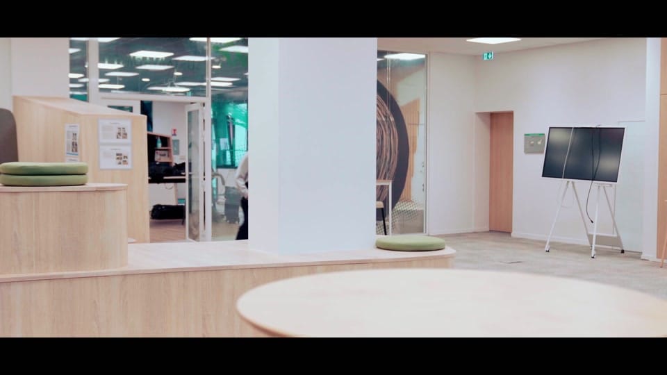 Post 1 by Volvo Trucks France on TikTok (video)