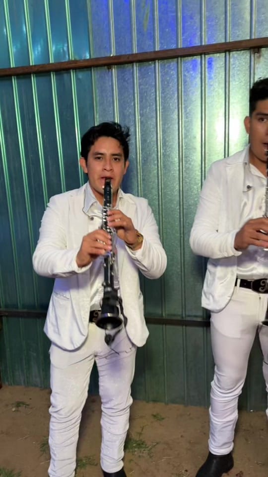 Post 2 by BandaLaJoya on TikTok (video)