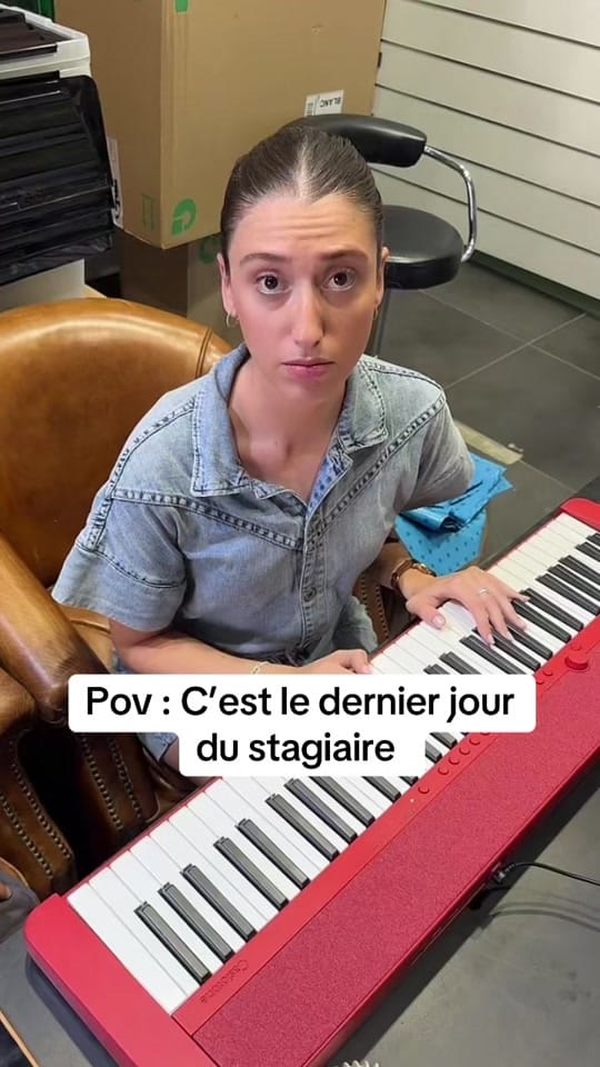 Post 3 by Charlie Oz on TikTok (video)