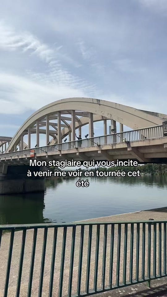 Post 6 by Charlie Oz on TikTok (video)