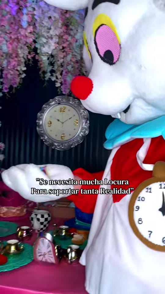 Post 8 by Beto Cosplay on TikTok (video)
