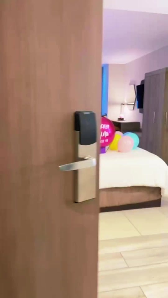 Post 6 by MAGIC Colors Mazatlán 🎈 on TikTok (video)