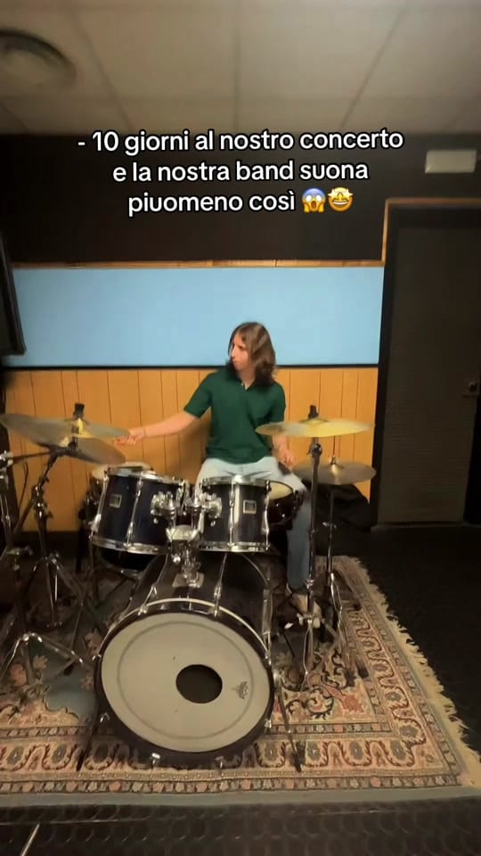Post 5 by Emash & Francesca on TikTok (video)