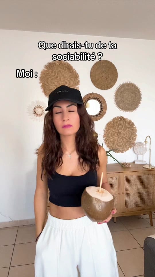 Post 8 by Alexandra on TikTok (video)