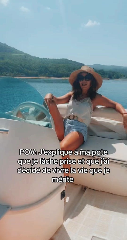 Post 9 by Alexandra on TikTok (video)