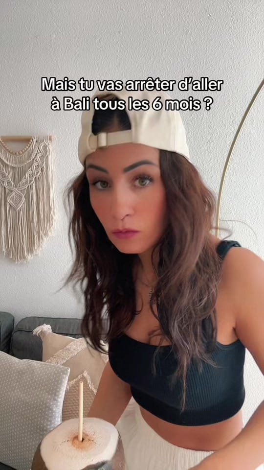 Post 6 by Alexandra on TikTok (video)