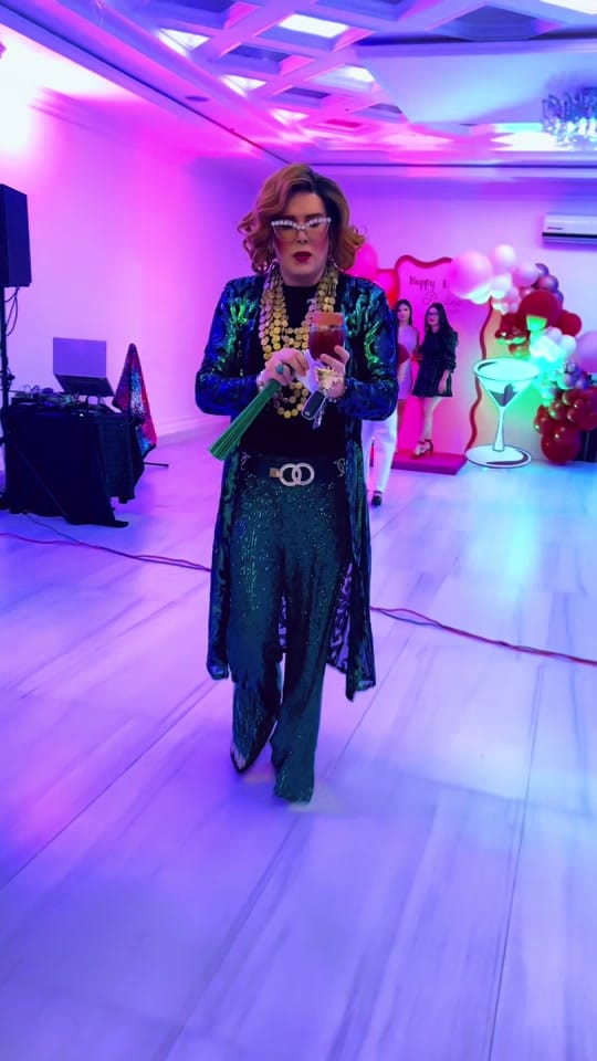Post 1 by Doña Toña El Show on TikTok (video)