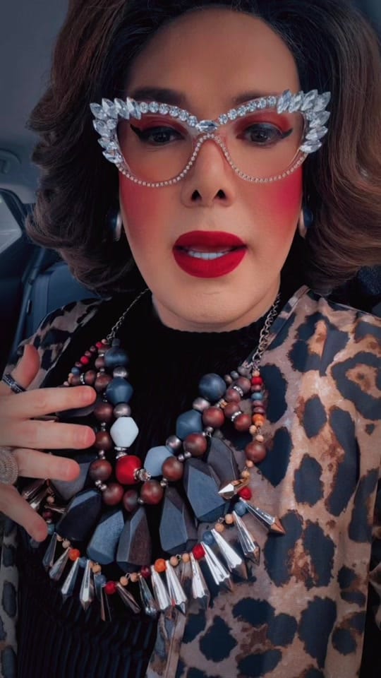 Post 5 by Doña Toña El Show on TikTok (video)