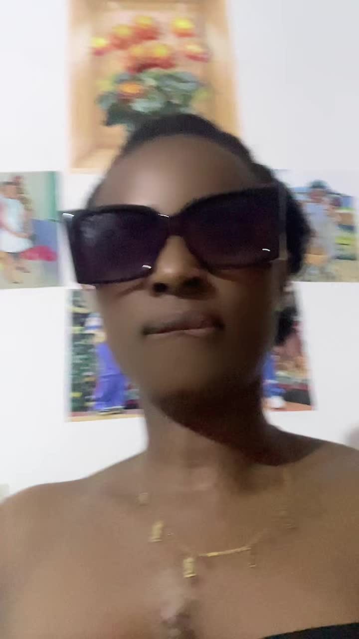 Post 1 by Merveille Nzola@ Mère double on TikTok (video)