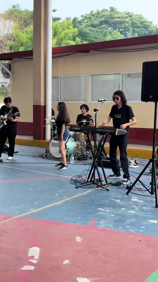 Post 10 by Deluxxe Band on TikTok (video)