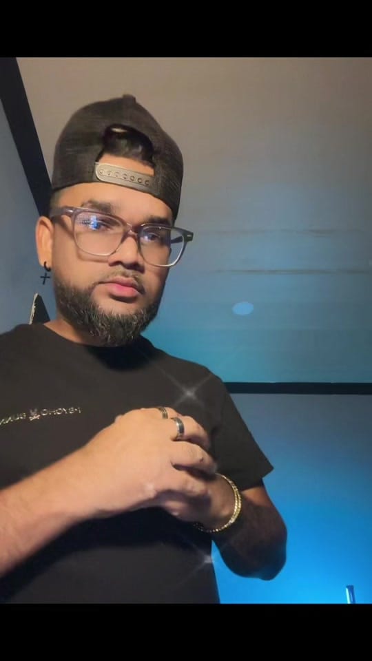 Post 2 by Tony Cuttz on TikTok (video)