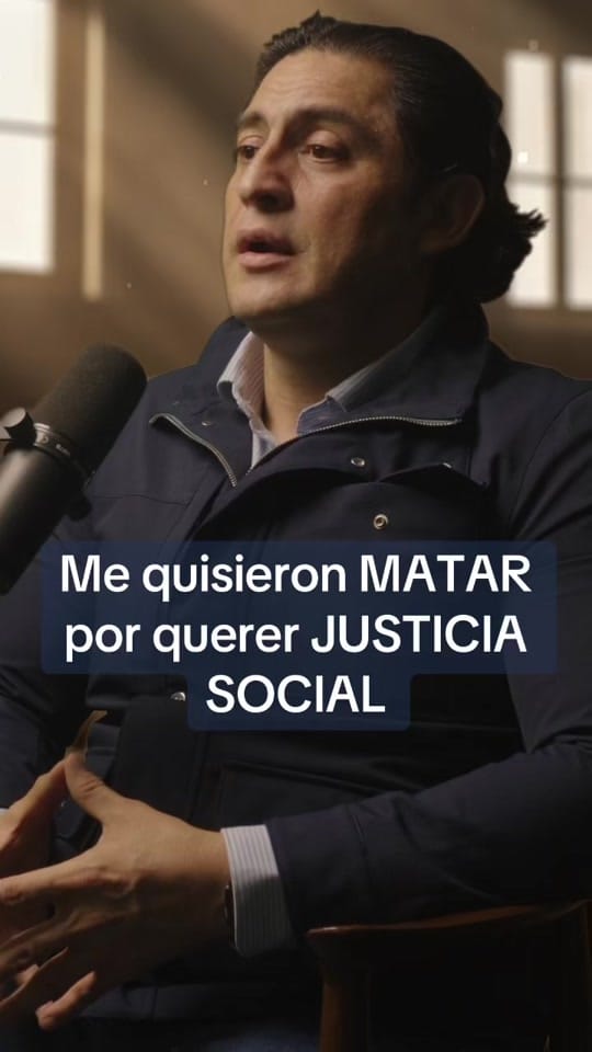 Post 10 by El Sistema Podcast on TikTok (video)