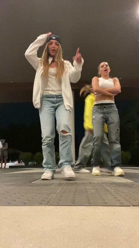 Post 2 by evaa on TikTok (video)
