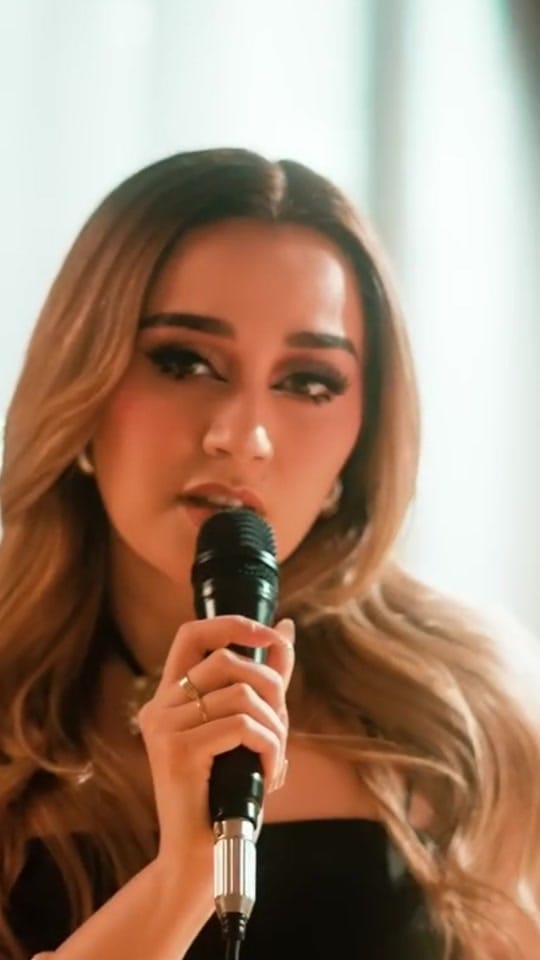 Post 4 by Carolina Ross on TikTok (video)