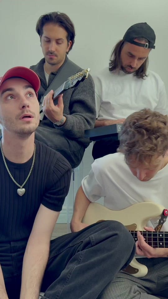 Post 5 by coloursinthestreet on TikTok (video)