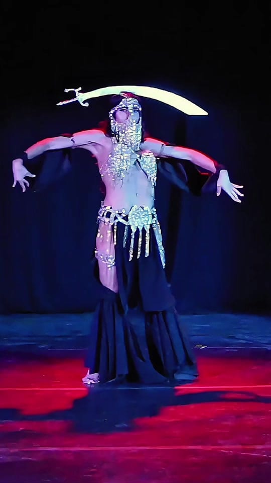 Post 2 by Amira Grain belly dancer on TikTok (video)