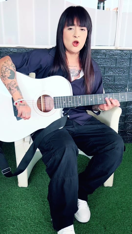 Post 2 by Itzel Vida on TikTok (video)