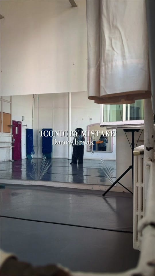 Post 3 by SIRA🐞 on TikTok (video)
