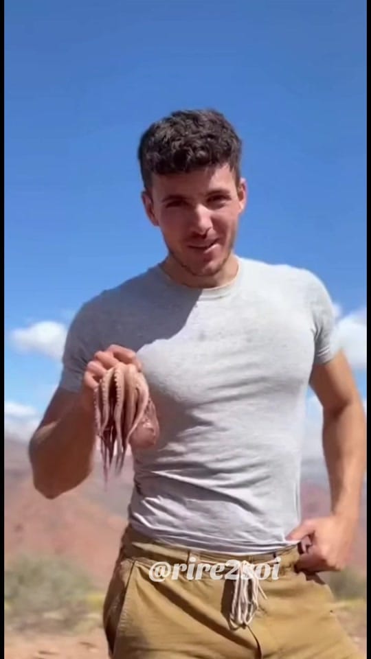 Post 1 by Ekinox on TikTok (video)