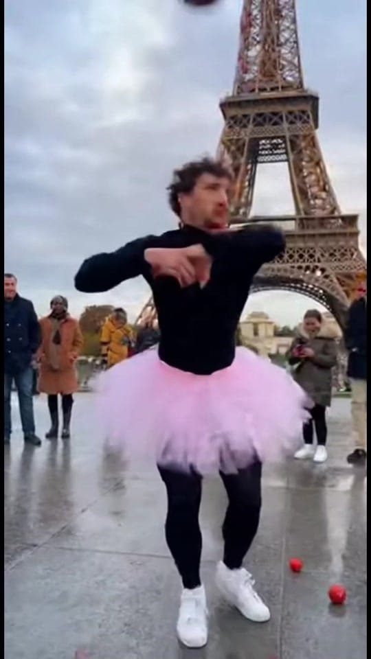 Post 4 by Ekinox on TikTok (video)
