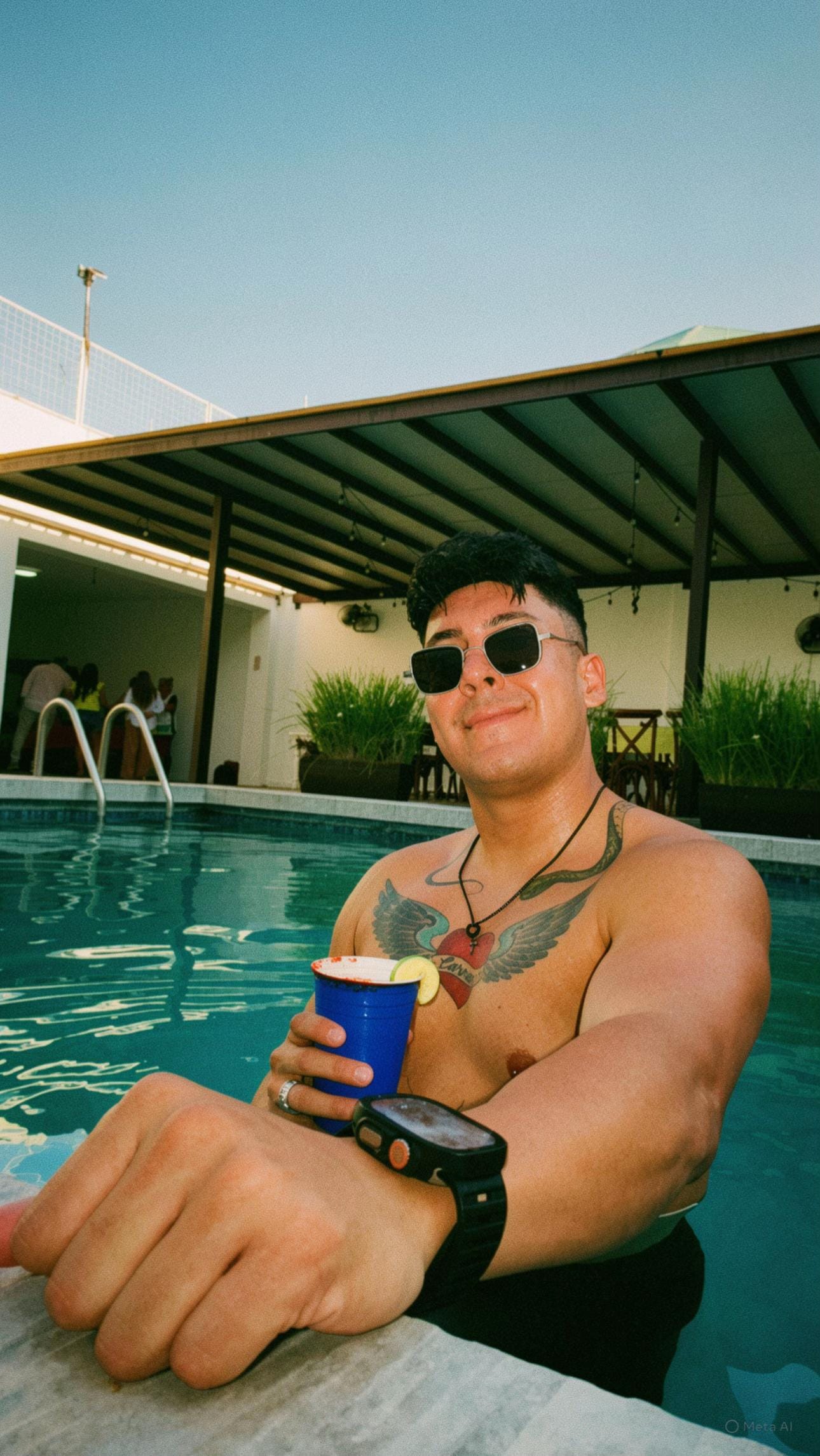Post 5 by Nacho Rey on TikTok (video)