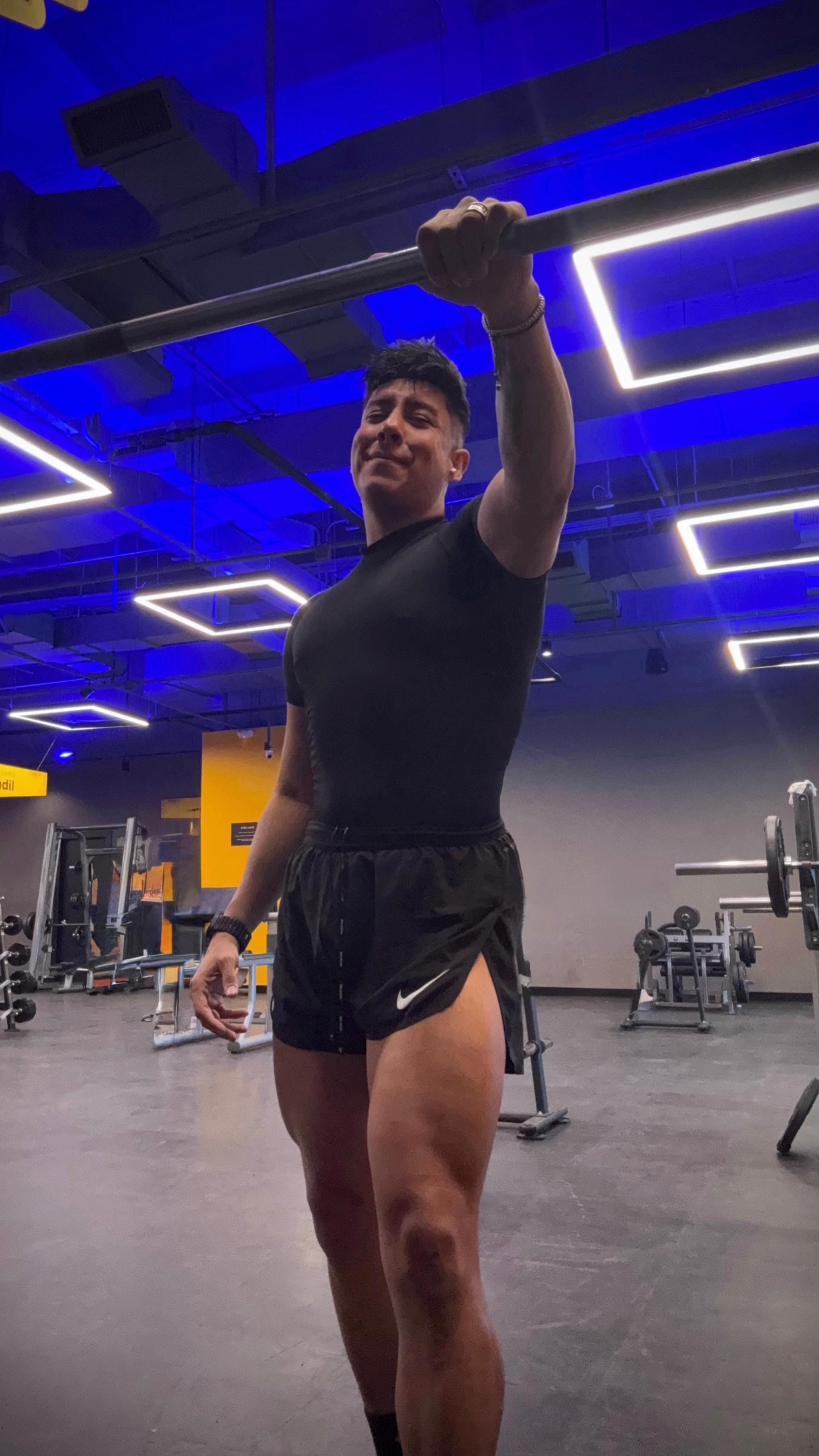 Post 7 by Nacho Rey on TikTok (video)