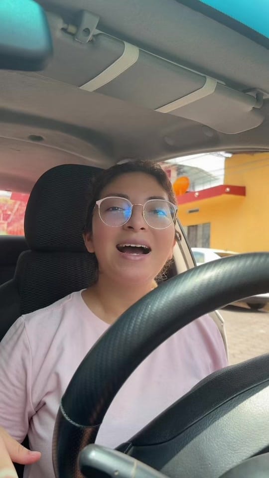 Post 4 by Karina Mendez on TikTok (video)