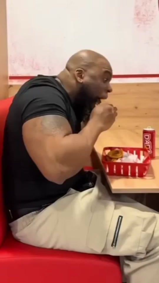Post 6 by #Trending #parisTamil #tiktok on TikTok (video)