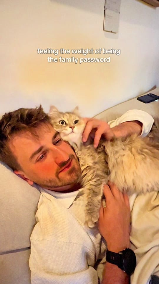 Post 6 by frenchy_siberian on TikTok (video)