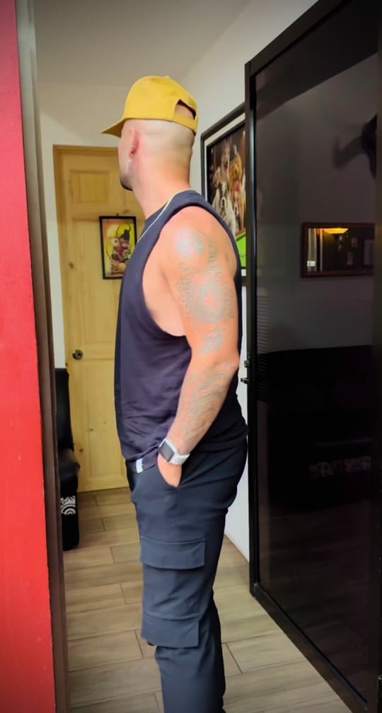 Post 2 by Michael Rubi on TikTok (video)