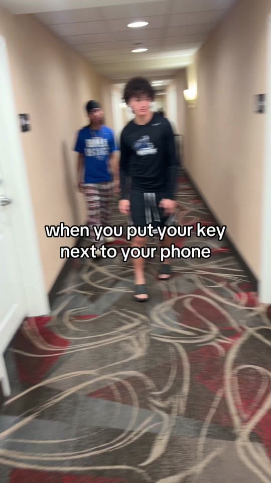 Post 8 by Alexander De Leon on TikTok (video)
