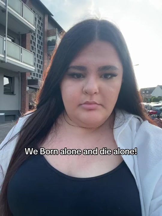 Post 7 by leonora_official on TikTok (video)