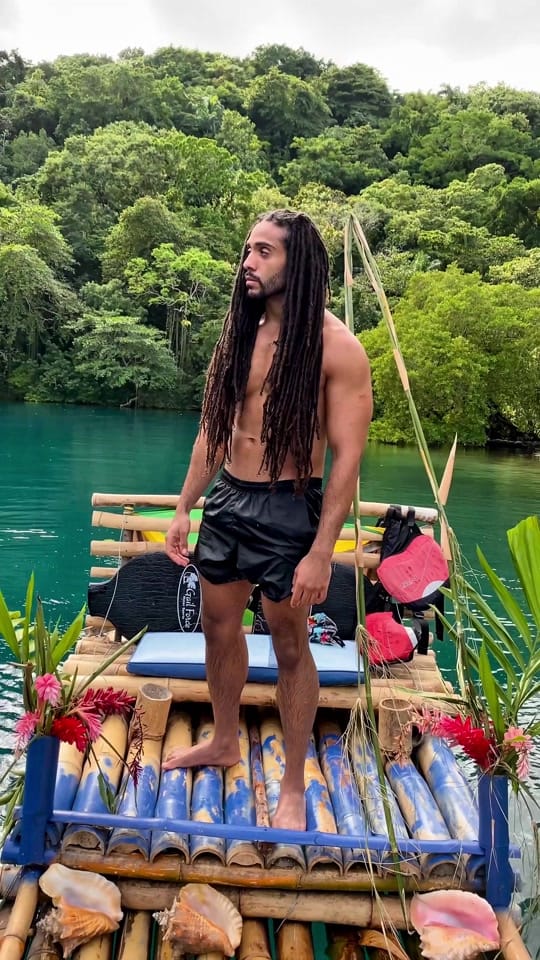 Post 4 by iamleongrey on TikTok (video)