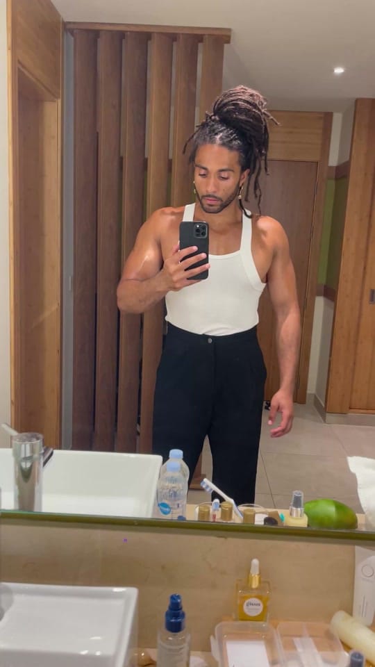 Post 8 by iamleongrey on TikTok (video)